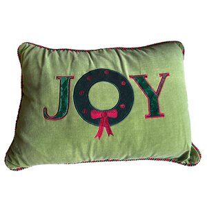 Holiday Decorative Pillow "Joy" Design With Wreath & Ribbon Green Red